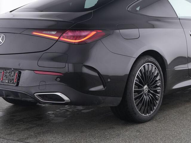Mercedes-Benz CLE Coupé 300 e AMG Plug-In Hybride Edition AMG-Line | Night Pakket | Panoram Schuif-Kanteldak | Digital Licht | Stuur en Stoelverwarming. Inclusief 24 maanden Mercedes-Benz Certified garantie voor Europa.