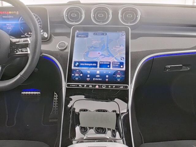 Mercedes-Benz CLE Coupé 300 e AMG Plug-In Hybride Trekhaak | Digital Licht | Burmester® 3D-Surround-Soundsystem | Parkeerpakket met 360°-camera | Panarama Schuif-Kanteldak. Inclusief 24 maanden Mercedes-Benz Certified garantie voor Europa.