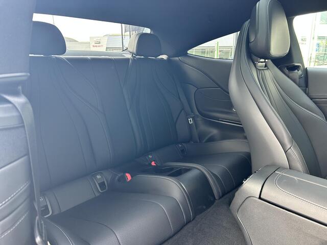 Mercedes-Benz CLE Coupé 300 e AMG Line | Panoramadak | Head Up display | Burmester | Rijassistentie