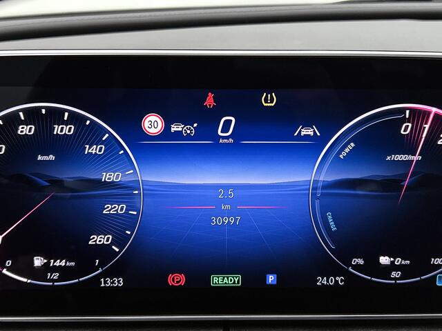 Mercedes-Benz CLE Coupé 300 e AMG Plug-In Hybride | Night pakket | Panorama schuifdak | Burmester® 3D surround sound system | Winter pakket | Memory seats| Inclusief 24 maanden MB Certified garantie voor Europa.
