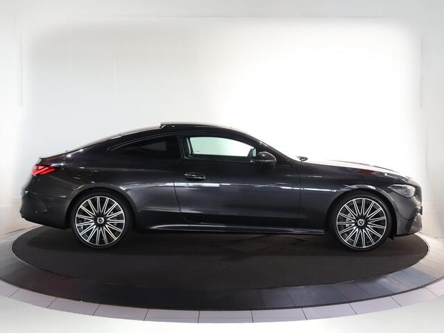 Mercedes-Benz CLE Coupé 200 AMG Line | Digital Light | Panoramadak | 20" lichtmetalen velgen | Memory | 360 graden camera |