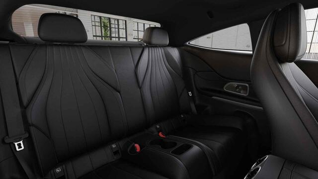 Mercedes-Benz CLE Coupé 200 AMG Line | Panoramadak | Leder | Memory | Digital Light | 360 graden | Keyless |