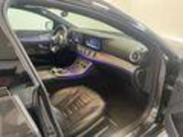 Mercedes-Benz CLS-KLASSE 450 4MATIC Premium Plus AMG luchtvering Pano 20 Inch Matrix Led Masage stoelen Burmester Sound