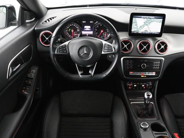 Mercedes-Benz Cla Shooting Brake 180 AMG | Stoelverwarming | Leder/Alcantara | Harman/Kardon | Camera | Full LED | Carplay | Navigatie | Cruise control | Airco | Park Assist