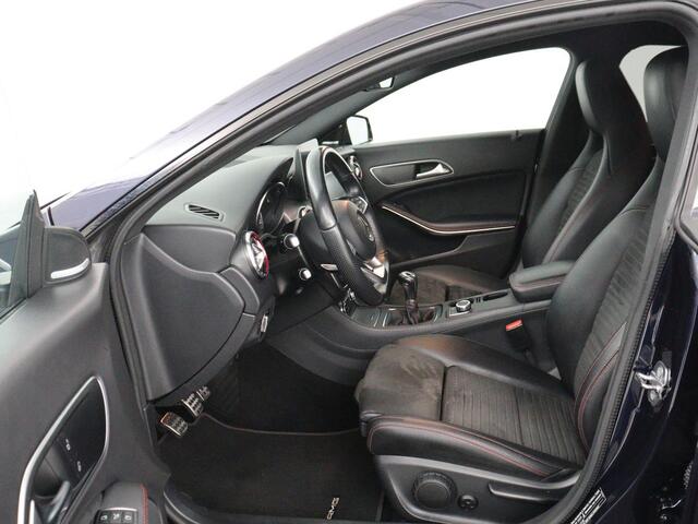 Mercedes-Benz Cla Shooting Brake 180 AMG | Stoelverwarming | Leder/Alcantara | Harman/Kardon | Camera | Full LED | Carplay | Navigatie | Cruise control | Airco | Park Assist