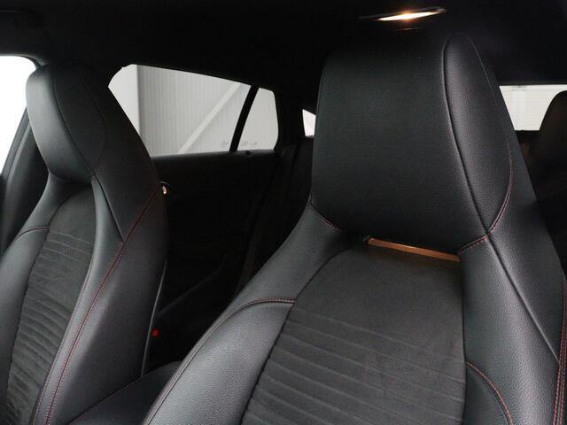 Mercedes-Benz Cla Shooting Brake 180 AMG | Stoelverwarming | Leder/Alcantara | Harman/Kardon | Camera | Full LED | Carplay | Navigatie | Cruise control | Airco | Park Assist