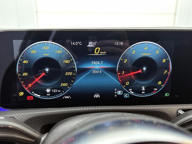 Mercedes-Benz Cla Shooting Brake 250 Premium | 360° camera | Rijassistentiepakket | AMG Line | Burmester | Inclusief 24 maanden Mercedes-Benz Certified garantie voor Europa.