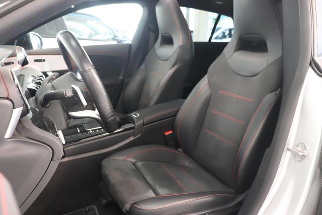 Mercedes-Benz Cla Shooting Brake 250 e Business Solution AMG Limited | Panoramadak | Adaptieve Cruise | Camera | SoH 97,8% | AppleCarplay |