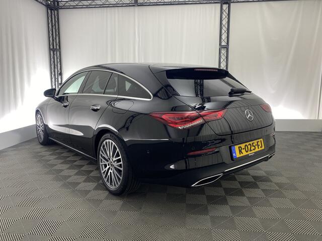 Mercedes-Benz Cla Shooting Brake 180 Business Solution Luxury Automaat | Pano-Dak | Apple CarPlay | Leder | Dodehoek Det. | DAB |