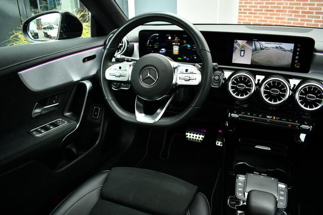 Mercedes-Benz Cla Shooting Brake 250 e AMG Pano 360-cam Night 19inch