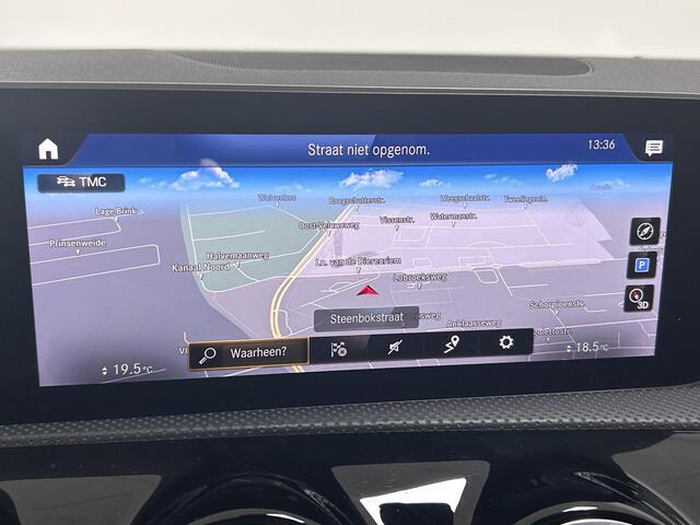 Mercedes-Benz Cla Shooting Brake 180 Advantage AMG | PANORAMADAK | NAVIGATIE | ACHTERUITRIJCAMERA | PARKEERSENSOREN