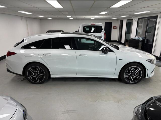 Mercedes-Benz Cla Shooting Brake 250e AMG Pano 360 Burmester Dealeronderhouden Distronic Keyless Enz