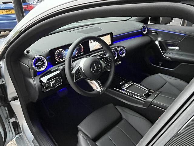 Mercedes-Benz Cla Shooting Brake 180 Luxury Line