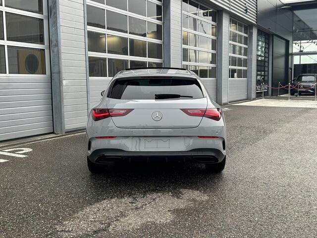 Mercedes-Benz Cla Shooting Brake 180 Business Solution AMG | AMG Plus Pakket | Night Pakket | Panoramadak | Burmester 3D Surround | 360° Camera | DISTRONIC Afstandsassistent | Dodehoekassistent | Head-up Display | MULTIBEAM LED Koplampen | Elektrisch Verstelbare Stoelen + Memory | Stoelv