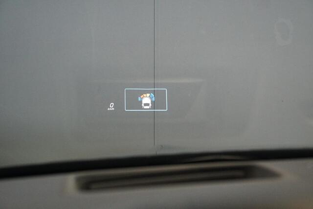 Mercedes-Benz Cla Shooting Brake AMG *FACELIFT* + BURMESTER / 360° / HEAD-UP / MEMORY