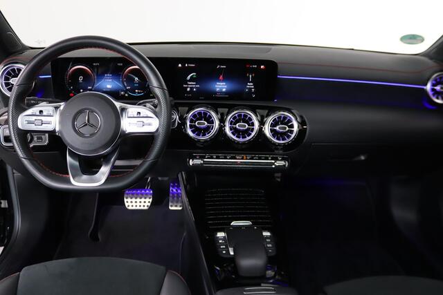 Mercedes-Benz Cla Shooting Brake 250e AMG Line Sfeerverlichting, Widescreen, Trekhaak,