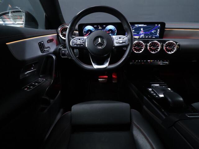 Mercedes-Benz Cla Shooting Brake 250 e AMG Limited [SFEERVERLICHTING, TREKHAAK, CAMERA, CRUISE CONTROL, STOELVERWARMING, MEMORY SEATS, SCHUIFKANTELDAK, APPLE CARPLAY, NAVIGATIE, NIEUWSTAAT]