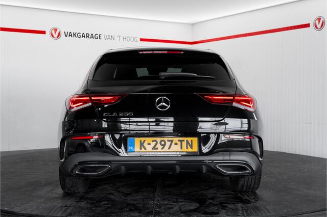 Mercedes-Benz Cla Shooting Brake 200 Business Solution AMG Trekhaak! NL-Auto