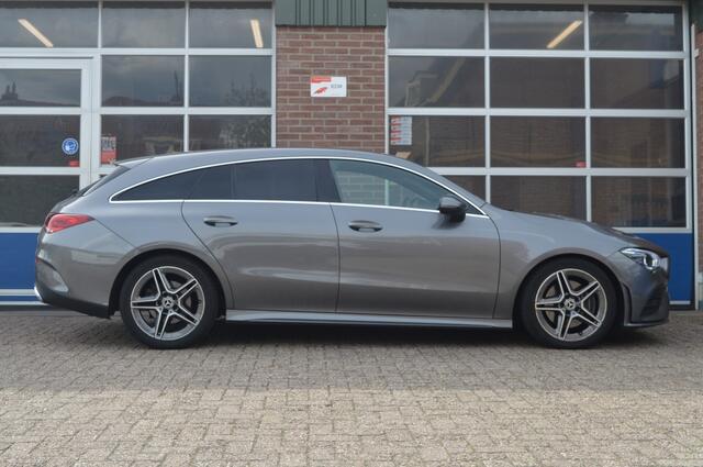 Mercedes-Benz Cla Shooting Brake 200 AMG | AUT - CAMERA - CARPLAY