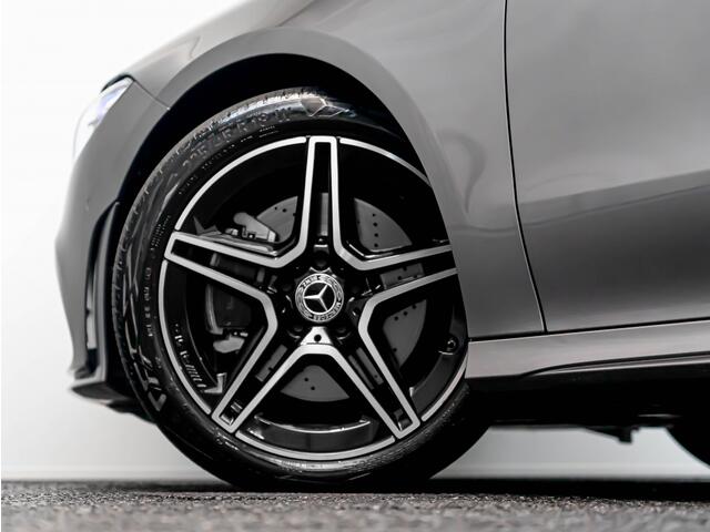 Mercedes-Benz Cla Shooting Brake CLA 200 AMG Line | NIGHT | Pano | Mem0ry