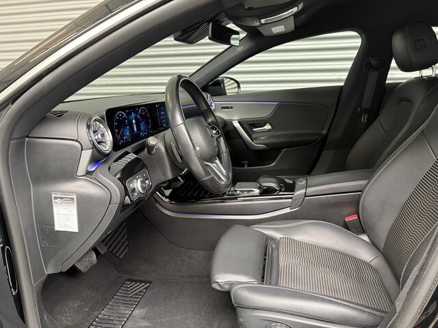 Mercedes-Benz Cla Shooting Brake 180 Business Solution Luxury/carplay/enz