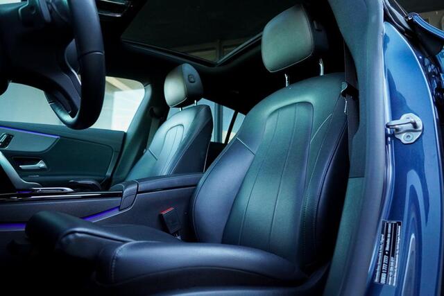 Mercedes-Benz Cla Shooting Brake 180 d / Aut / Pano / Sfeerverlichting / Leder