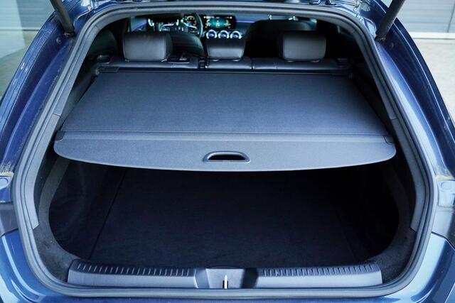 Mercedes-Benz Cla Shooting Brake 180 d / Aut / Pano / Sfeerverlichting / Leder