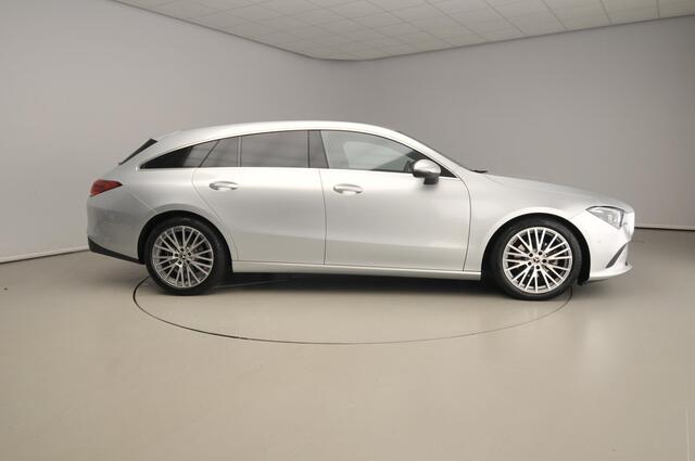 Mercedes-Benz Cla Shooting Brake 180 Luxury Line | 18" | Camera