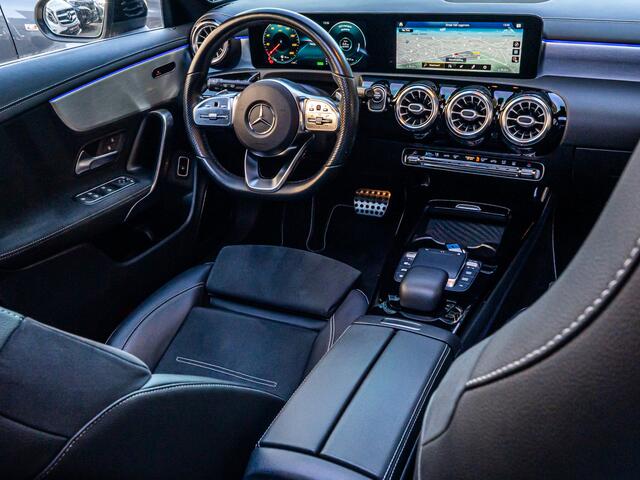 Mercedes-Benz Cla Shooting Brake 250 e Premium AMG PANO BURMESTER 360 CAMERA 19 INCH NIGHT PAKKET LED