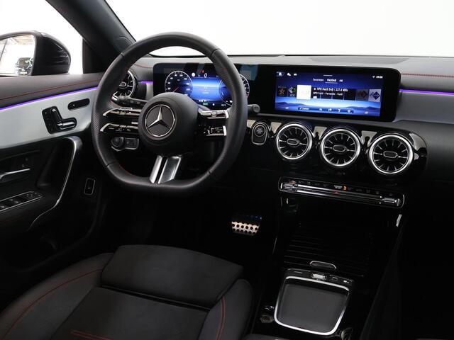 Mercedes-Benz Cla Shooting Brake 250e Business Solution AMG | Panoramaschuifdak | Night | Head-up display | 360° camera | Dodehoekassistent |