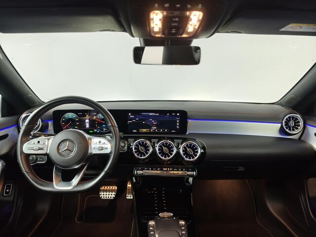 Mercedes-Benz Cla Shooting Brake 250 e AMG Line | Pano | Camera | Navigatie | Leer/Alcantara