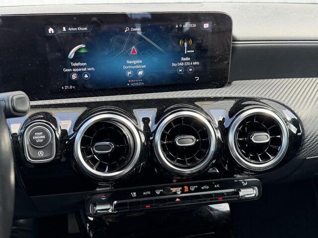 Mercedes-Benz Cla Shooting Brake 180 Business Solution | Trekhaak | All season banden | Apple Carplay/Android Auto