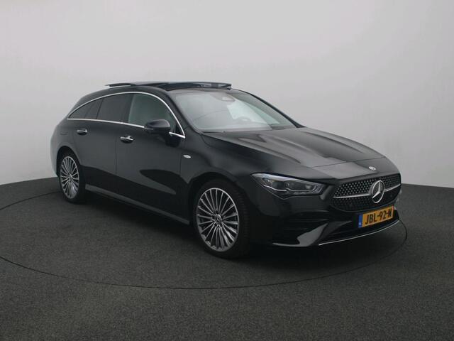 Mercedes-Benz Cla Shooting Brake 250 e Star Edition AMG Plug-In Hybride AMG Line | Night Pakket | Panorama Schuif-Kanteldak | Parkeerpakket met 360°-camera | Memory Voorstoelen. Inclusief 24 maanden Mercedes-Benz Certified garantie voor Europa.