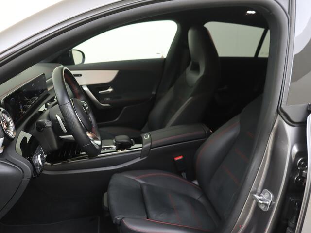 Mercedes-Benz Cla Shooting Brake 250 e AMG Line | Trekhaak | EASY PACK | AMG 18 INCH | Carplay | Navigatie |