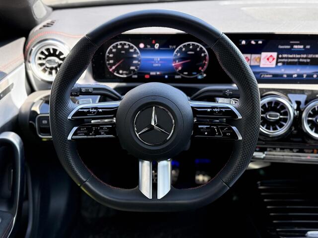 Mercedes-Benz Cla Shooting Brake 200 AMG Line l Pano l Nightpakket l Elektrische Trekhaak l LED