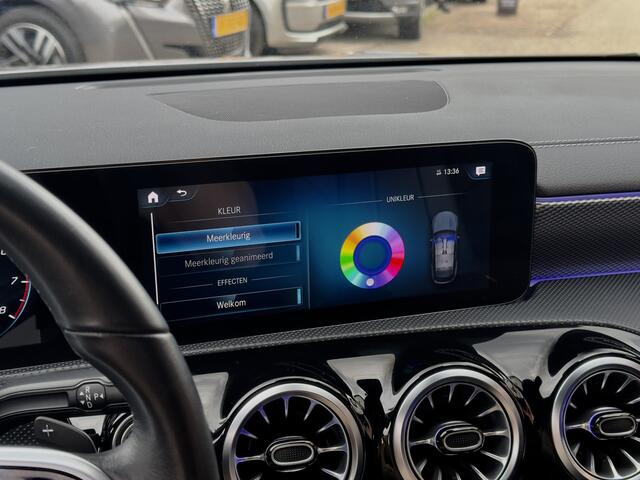 Mercedes-Benz Cla Shooting Brake 180 AUT7 SOLUTION LUXURY VOL-LEDER 18 INCH-LMV NAVI CAMERA DIGI-DASH LED PDC