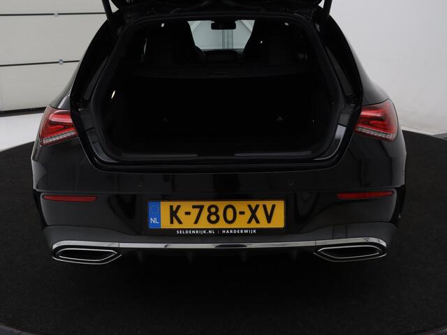 Mercedes-Benz Cla Shooting Brake 200 AMG Line | Leder/Alcantara | Trekhaak | Carplay | Widescreen | Navigatie | Full LED | Camera | 18'' | Park Assist | Climate control | Bluetooth