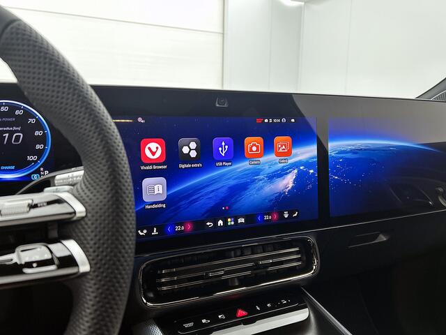 Mercedes-Benz Cla Shooting Brake 200 Business Solution AMG 58 kWh | Premium Pakket | Winterpakket | Nightpakket | Trekhaak | Massagefunctie | Vast panoramadak | MBUX Augmented Reality navigatie | 19 inch vijf-dubbelspaaks AMG-velgen | Smartphone integratie |
