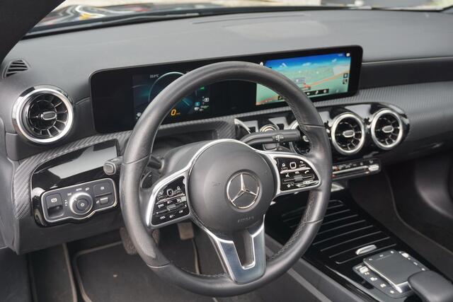 Mercedes-Benz Cla Shooting Brake 250 e Business Line | pano dak