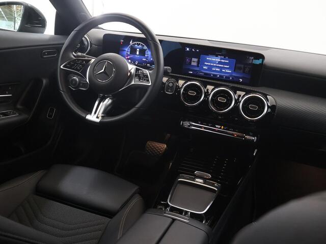 Mercedes-Benz Cla Shooting Brake 180 Star Edition | Voorstoelen verwarmd | Achteruitrijcamera | LED koplampen | MBUX |