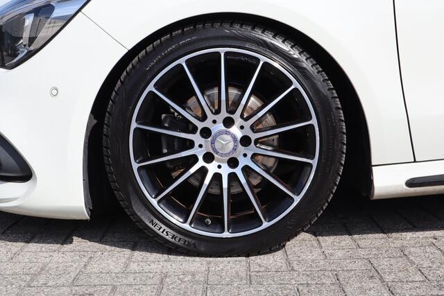 Mercedes-Benz Cla Shooting Brake 200 Prestige AMG/White edition/Night/Panoramadak/Stoelverwarming/Cruise control/Achteruitrijcamera/Elektrische achterklep/Navigatie