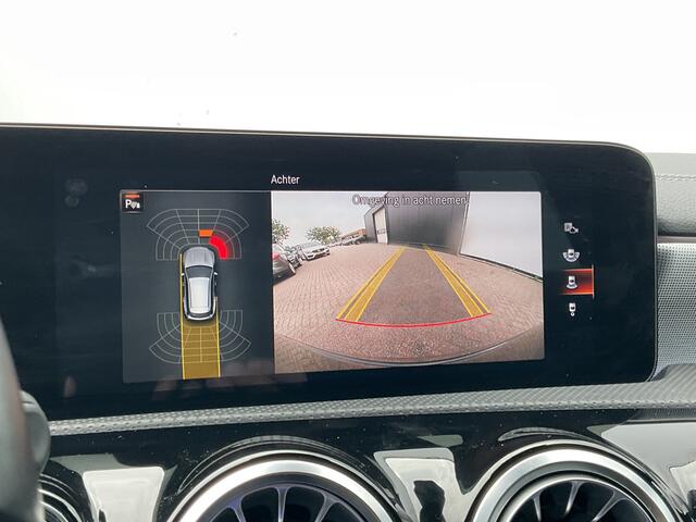 Mercedes-Benz Cla Shooting Brake 200 Premium Plus AMG Pano Carplay Stoelverw Uitstraling!