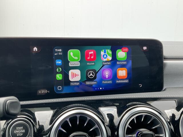 Mercedes-Benz Cla Shooting Brake 200 Premium Plus AMG Pano Carplay Stoelverw Uitstraling!