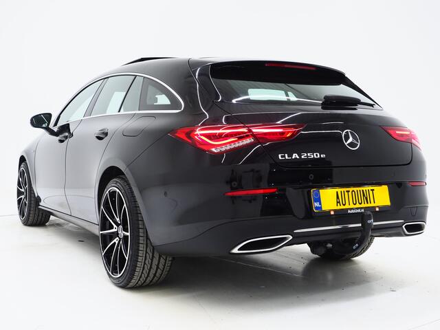 Mercedes-Benz Cla Shooting Brake 250 e Premium | Panoramadak | Leder | Trekhaak | Camera | Sfeerlicht | Carbon | Cruise | LED