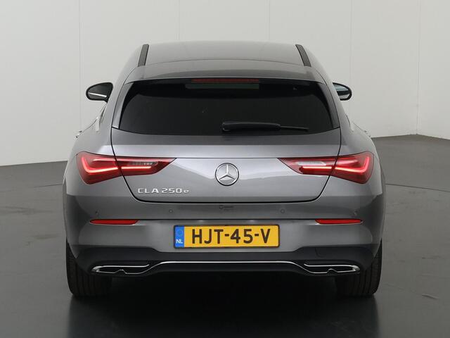 Mercedes-Benz Cla Shooting Brake 250e Star Edition | Easypack - achterklep | Keyless go | Achteruitrijcamera | Stoelverwarming | Sfeerverlichting |