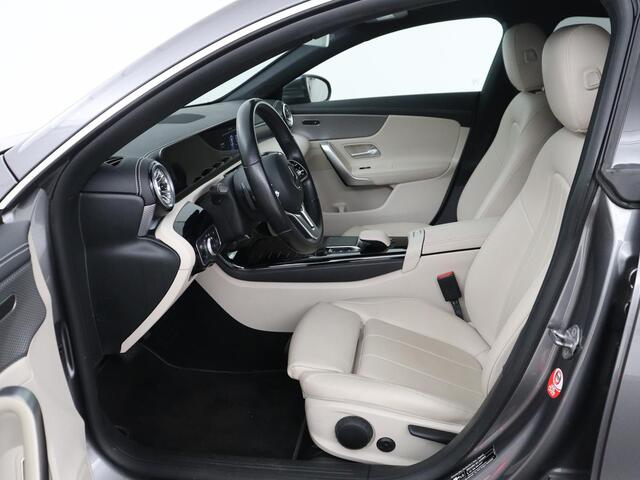 Mercedes-Benz Cla Shooting Brake 180 Business Solution Luxury Trekhaak| Carplay | DAB | Parkeersensoren | Camera | Navigatie | Sfeerverlichting | Adaptive cruise | LM
