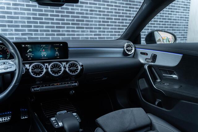 Mercedes-Benz Cla Shooting Brake 250 e Premium Plus | AMG | Adaptieve Cruise Control | Multibeam | Trekhaak | Head-up display