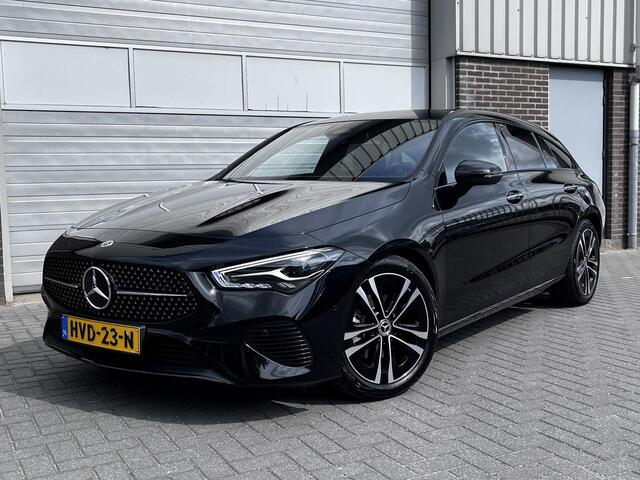 Mercedes-Benz Cla Shooting Brake 180 Star Edition Luxury | Panoramadak | Night Pakket | Apple CarPlay | Android Auto | Sfeerverlichting | Stoelverwarming | Parkeersensoren | Achteruitrijcamera | Elektrisch inklapbare buitenspiegels