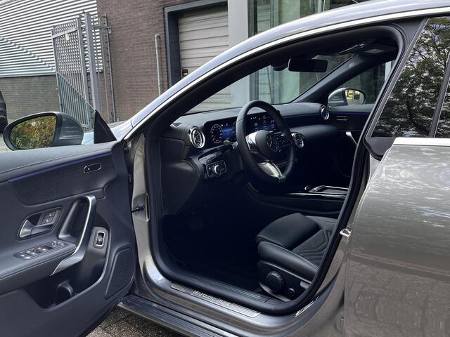 Mercedes-Benz Cla Shooting Brake 180 Star Edition Luxury | Trekhaak | Donkergetint Glas Achter | Apple CarPlay | Android Auto | Sfeerverlichting | Stoelverwarming | Achteruitrijcamera | Parkeersensoren | Elektrisch Inklapbare Buitenspiegels