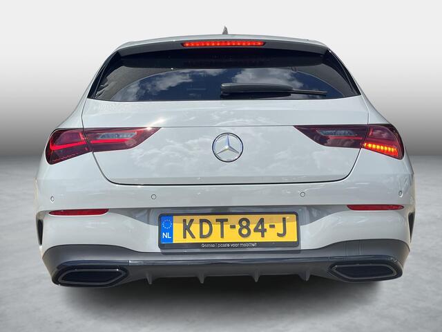 Mercedes-Benz Cla Shooting Brake 180 Luxury Line